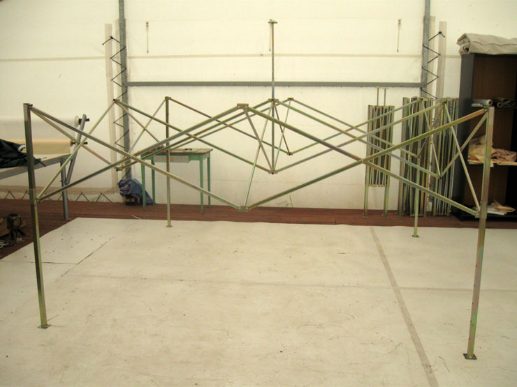 click for next image... slideshow image